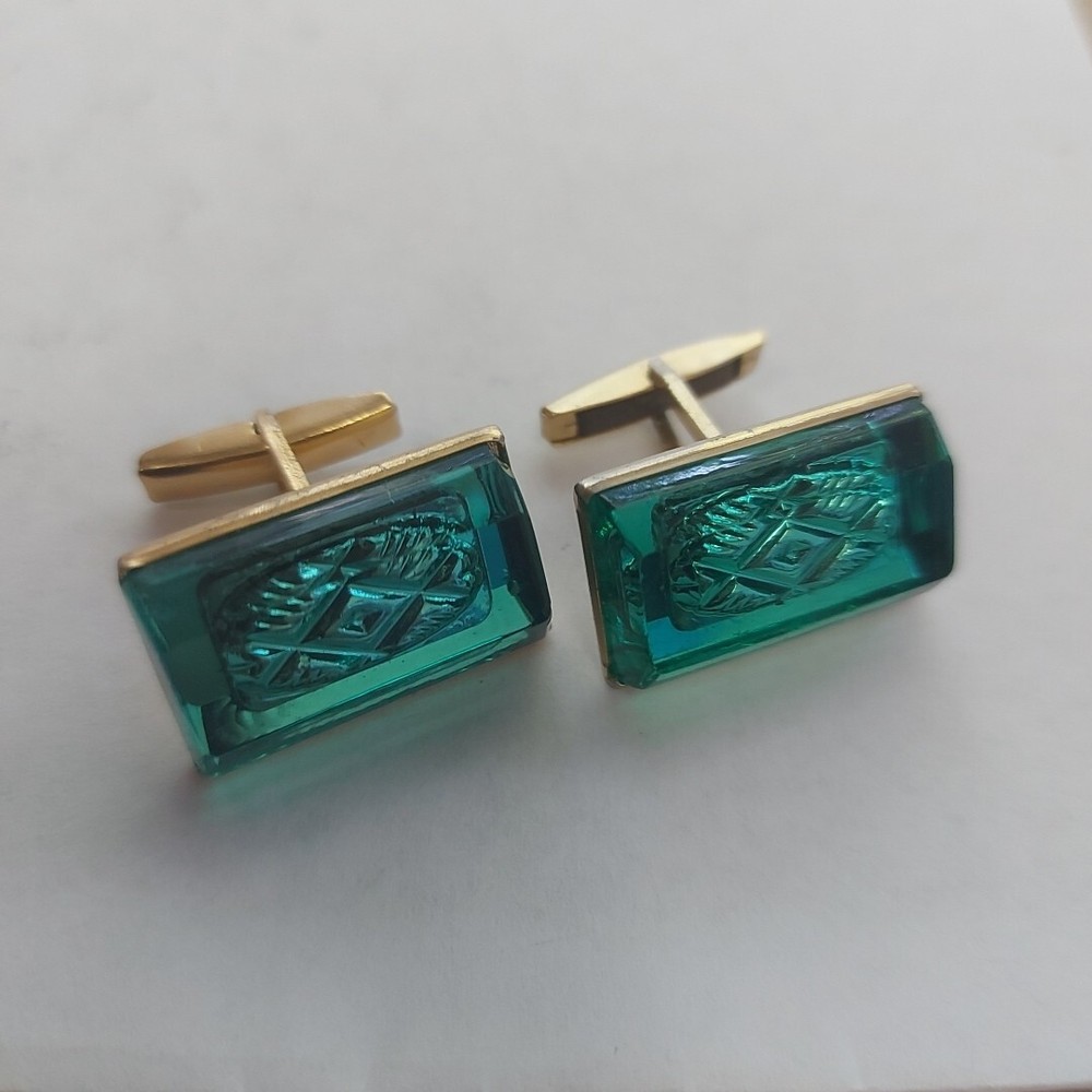 Vintage Cufflinks, Gold Tone Metal.