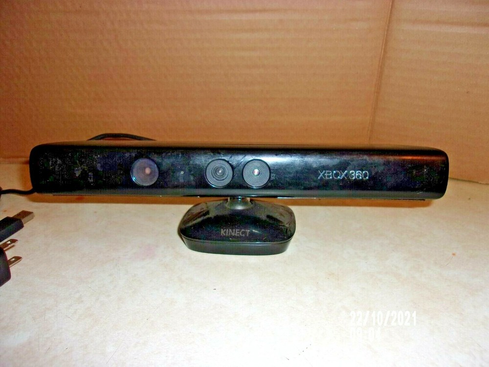 GUC " MICROSOFT XBOX 360 KINECT SENSOR BAR" BLACK  DOES WORK