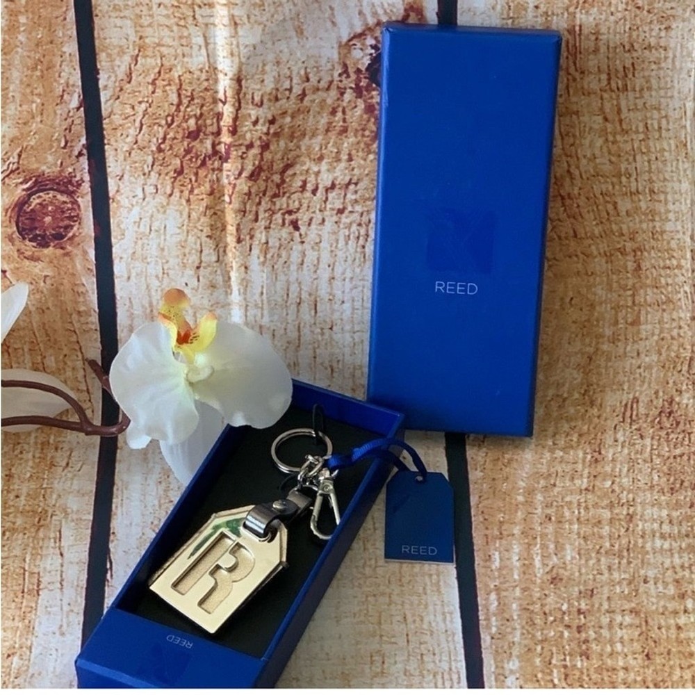 Reed Gold Wallet And Initials R Keychain