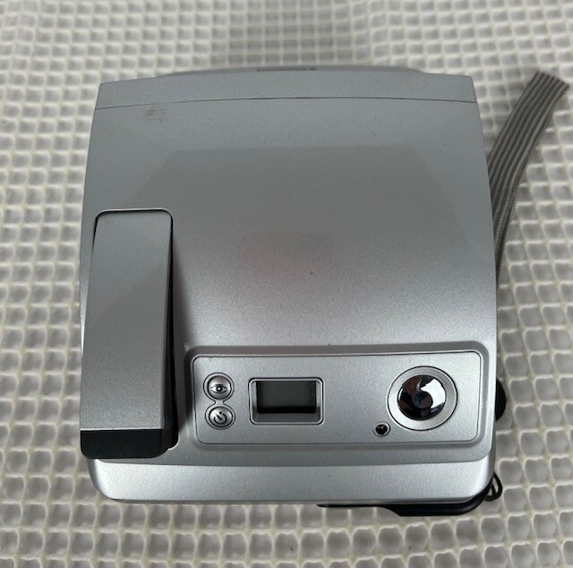Vintage Polaroid One600 Folding Instant Camera Silver w/ a bag-UNTESTED
