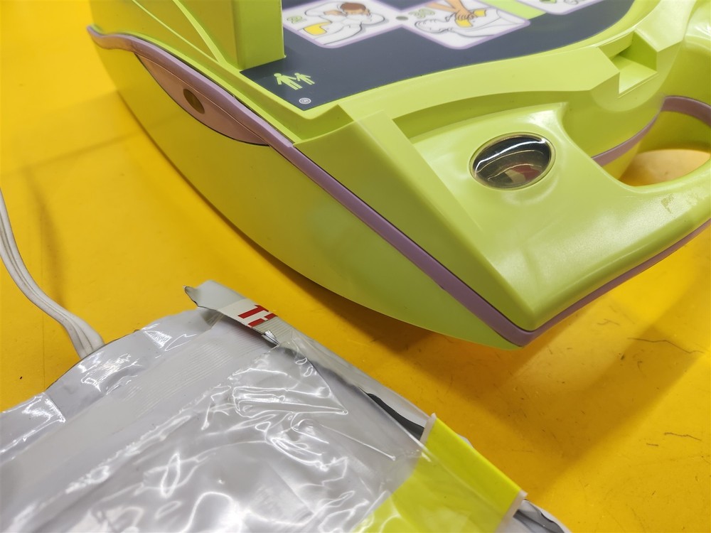 ⭐️⭐️⭐️⭐️⭐️ **UNTESTED** Zoll AED Plus Defibrillator First Responder