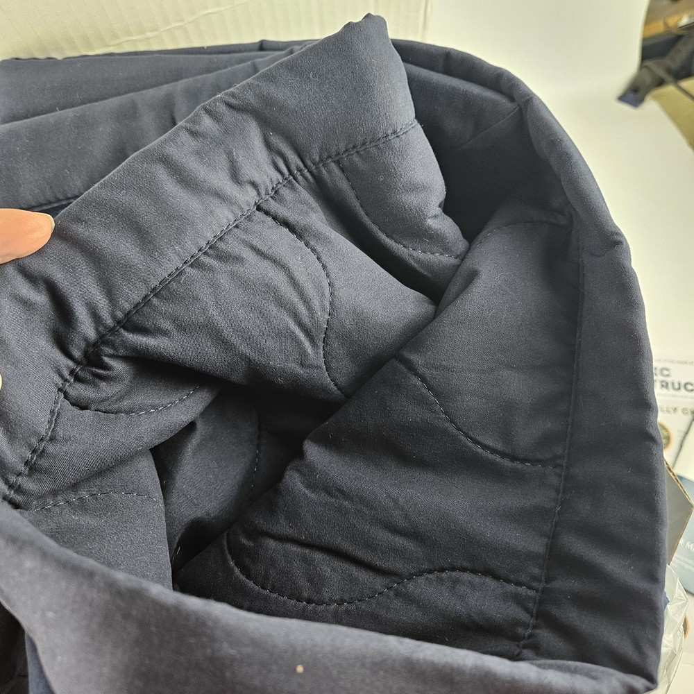 The Cozee Battery Powered Heating Blanket Navy Blue