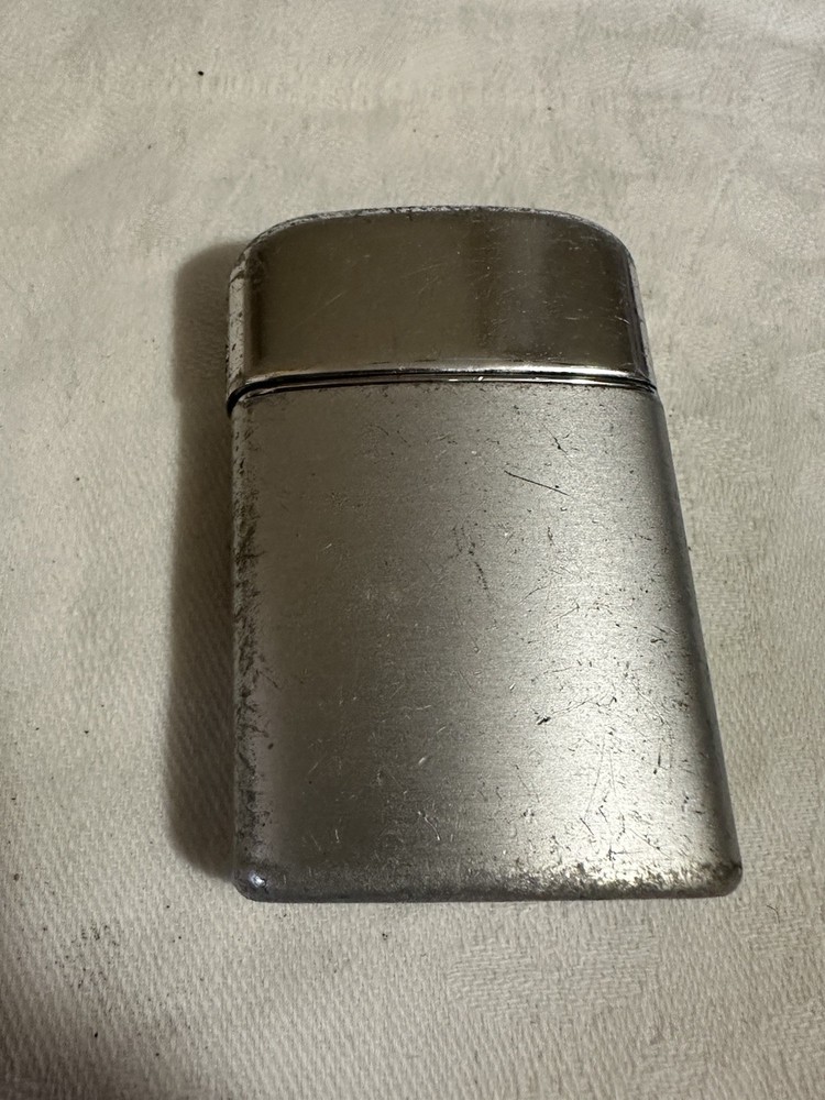 Vintage Ronson Typhoon Lighter Canada Dry Gin Sparks