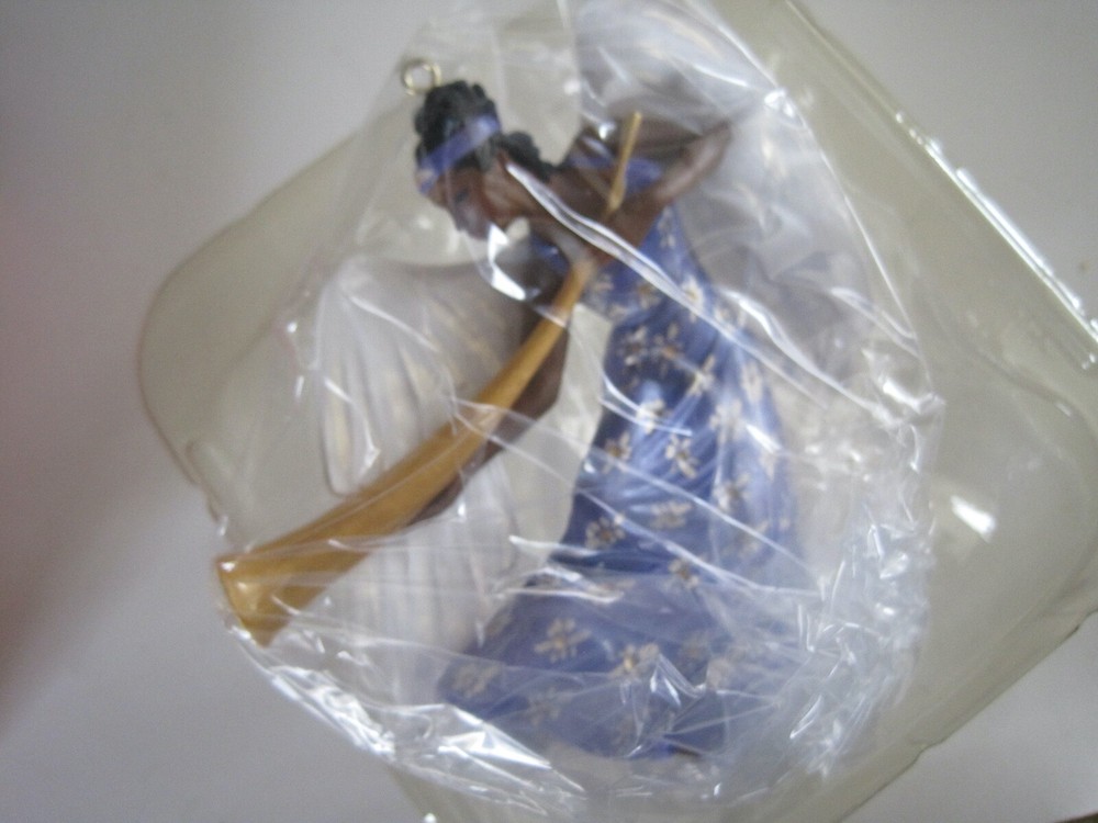 Hallmark A Joyful Noise Ornament 2004 EUC
