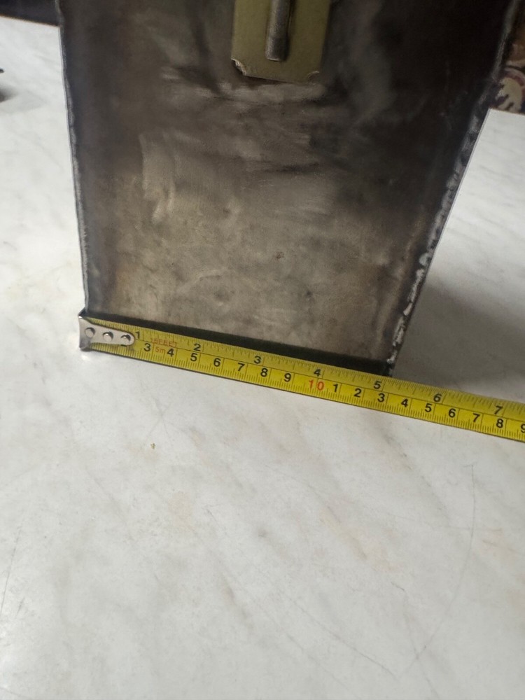 Handmade safe, 9.5 lbs with lock and key