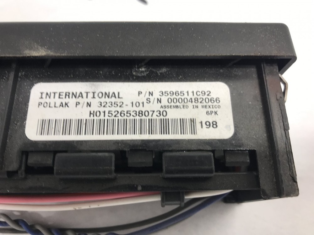 International LONESTAR SWITCH Dash Panel - Used | P/N 3596511C92