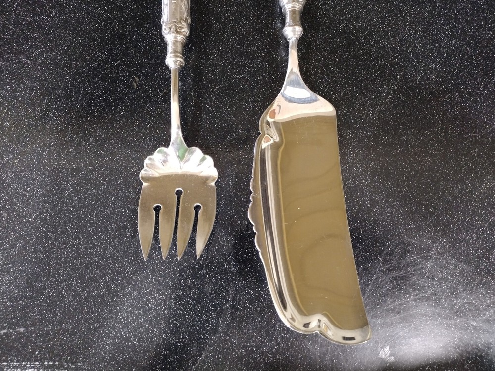 ANTIQUE REED & BARTON SILVER RENAISSANCE DEVIL FISH SERVING SET FORK BACCHUS