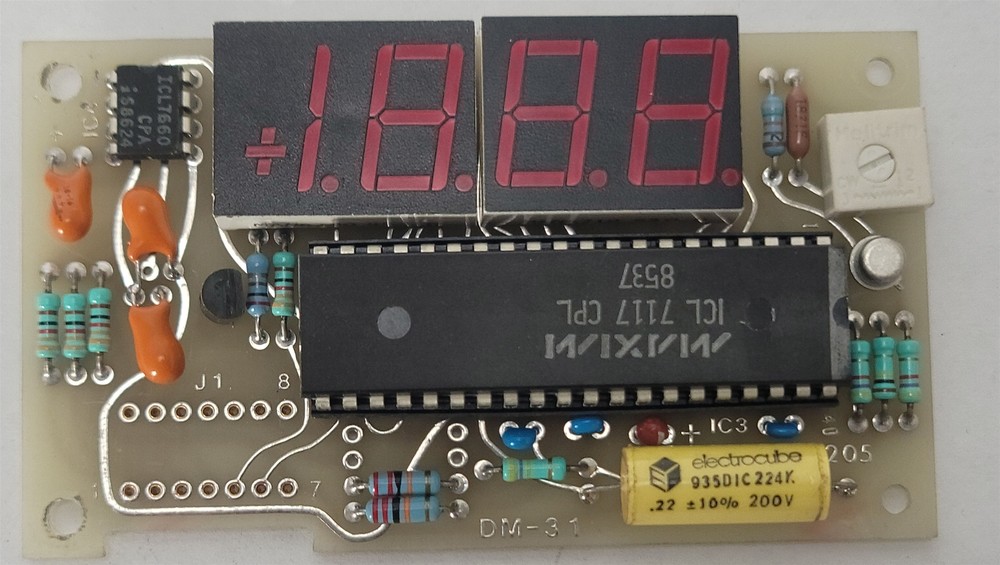 Datel Intersil DM-XXXX(X)-1 Digital Panel Meter , 2V Range , PC-7208-B