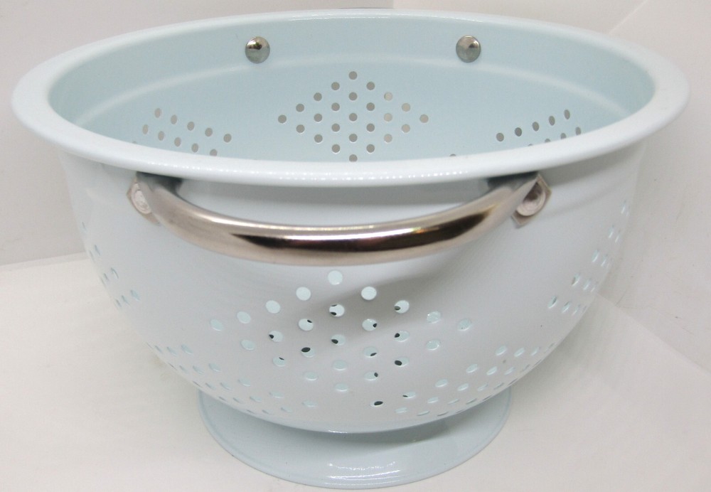 Light Blue 9" Metal Colander with Pedestal Base.