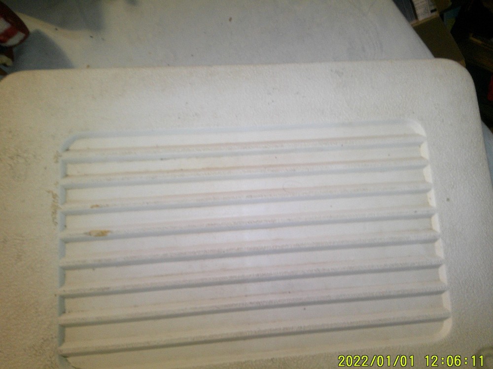 VINTAGE PLASTIC GOTT REPLACEMENT COOLER LID