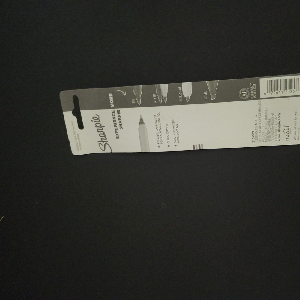 Blue Sharpie Fine Point Permanent Marker 1 count NEW