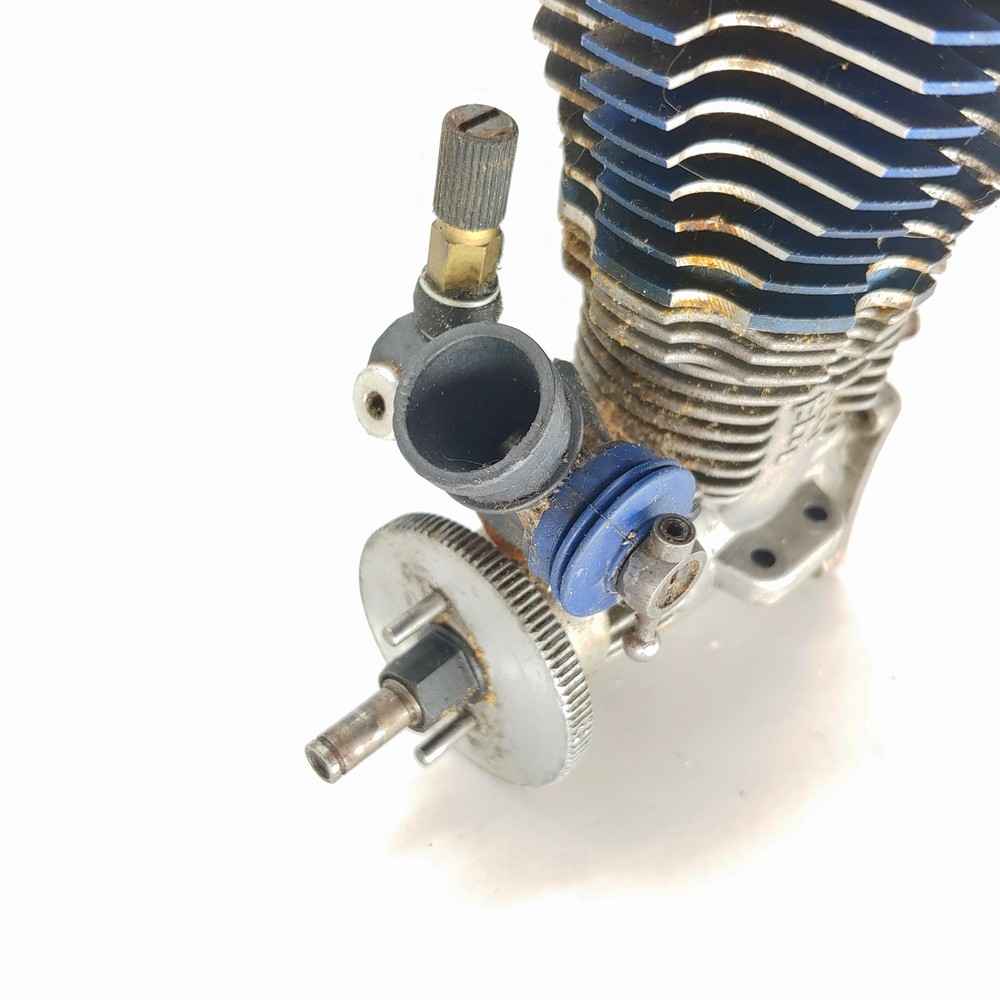 Traxxas TRX 3.3 Nitro Engine w/ Carb - Good Compression