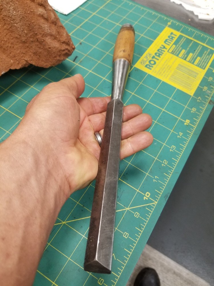 Vintage 3/4'' V Bevel Edge Socket Carpenter Chisel Wood 14"