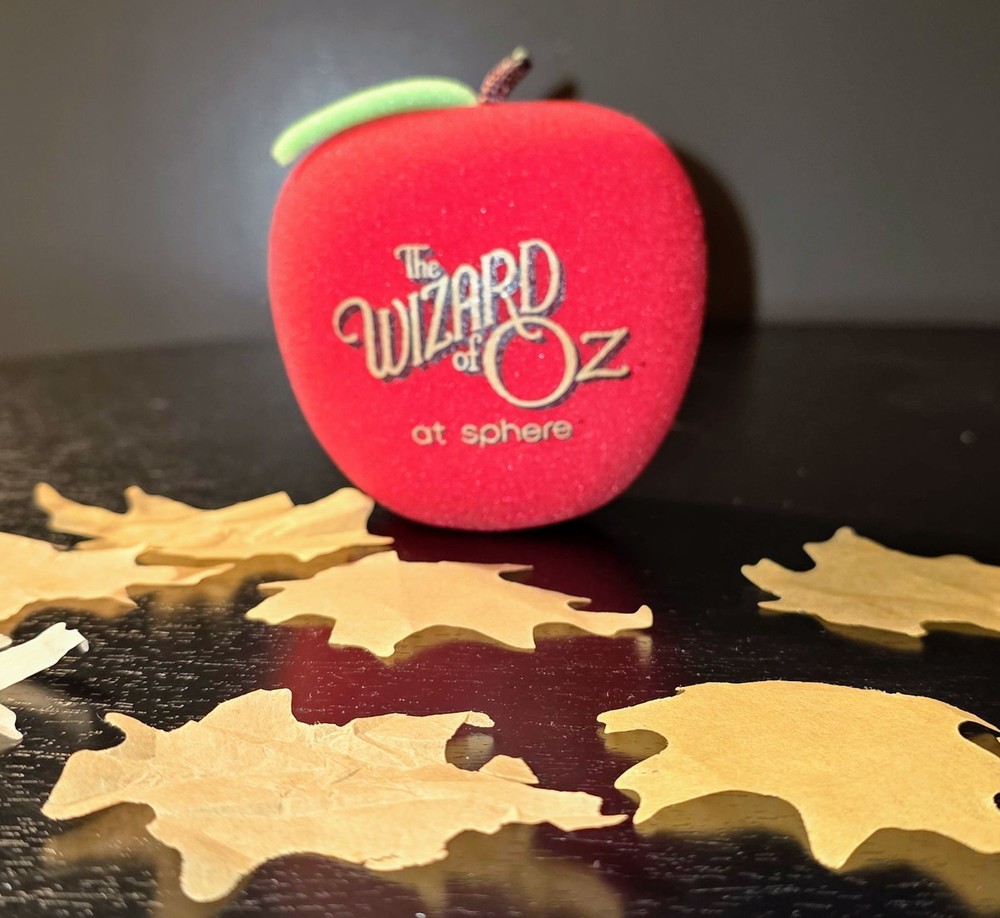 Wizard of oz Falling Apple Official With One Random Colored Leaf