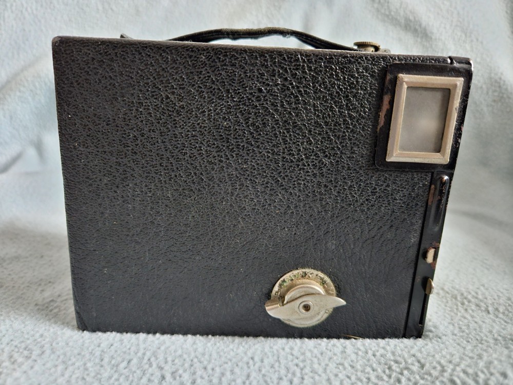 Kodak Six-20 Junior Box Camera