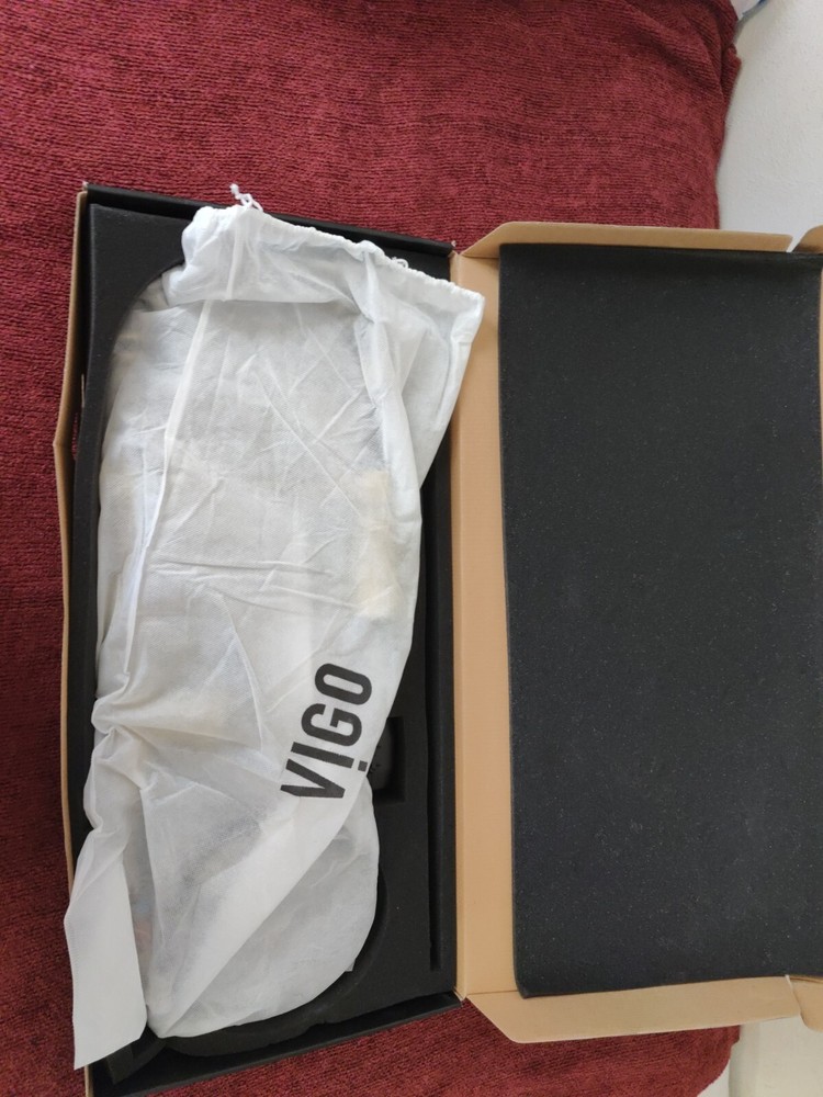 Vigo VG02003MG - Kitchen Faucet