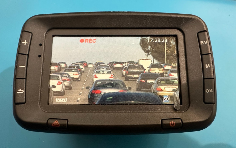 Yada Dash Cam BT-54329 Dashcam Only !! no attachments