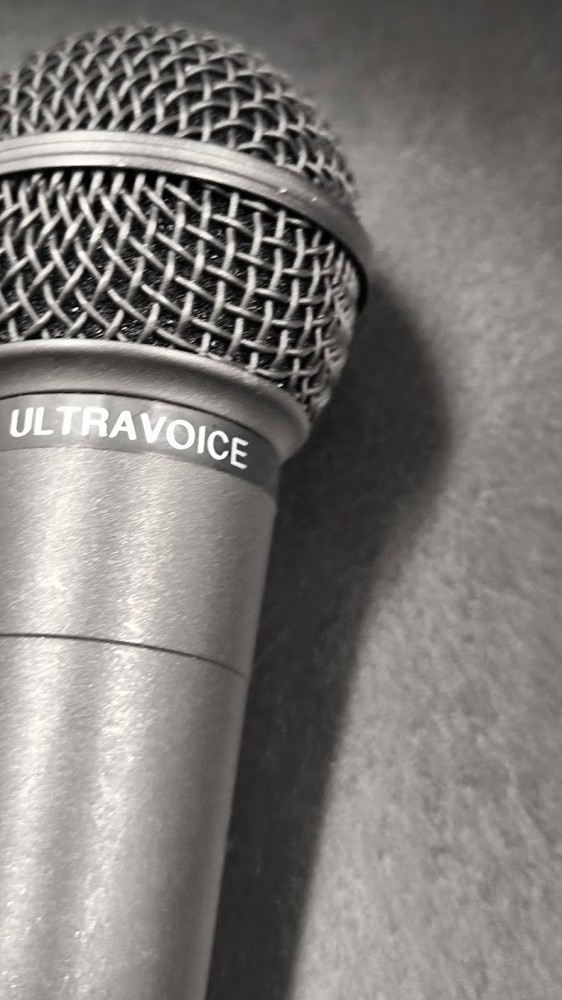 Behringer Ultravoice XM8500 Microphone Used Working Black