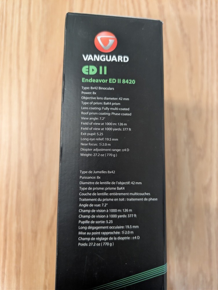 Vanguard Endeavor ED 2 8420 Binoculars