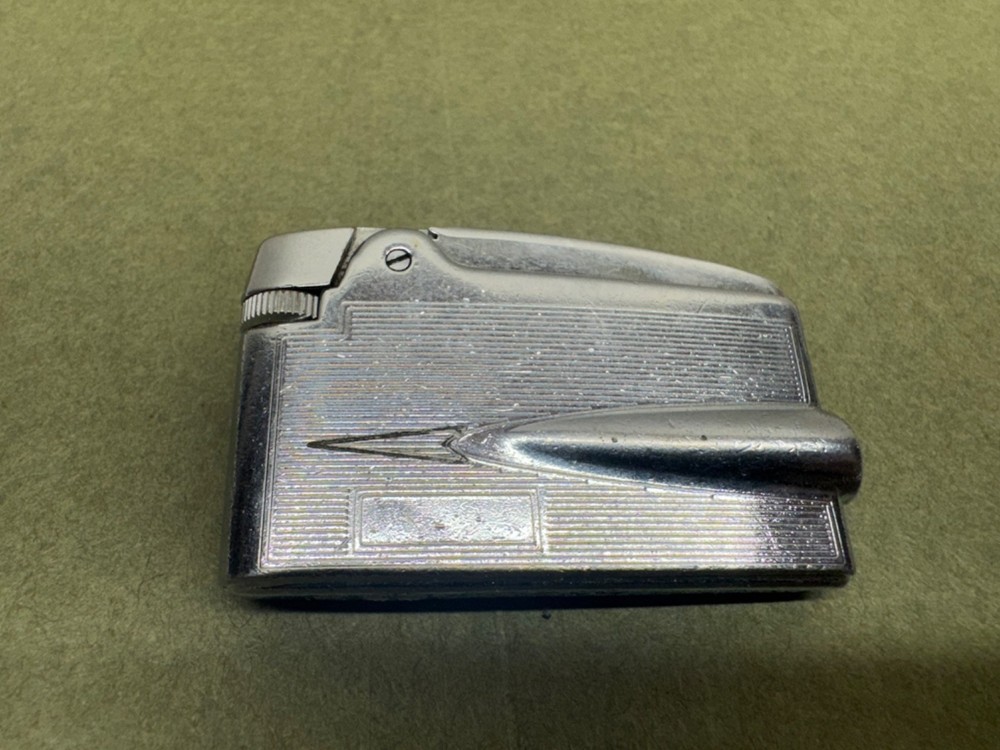 Vintage Ronson Varaflame Adonis Lighter