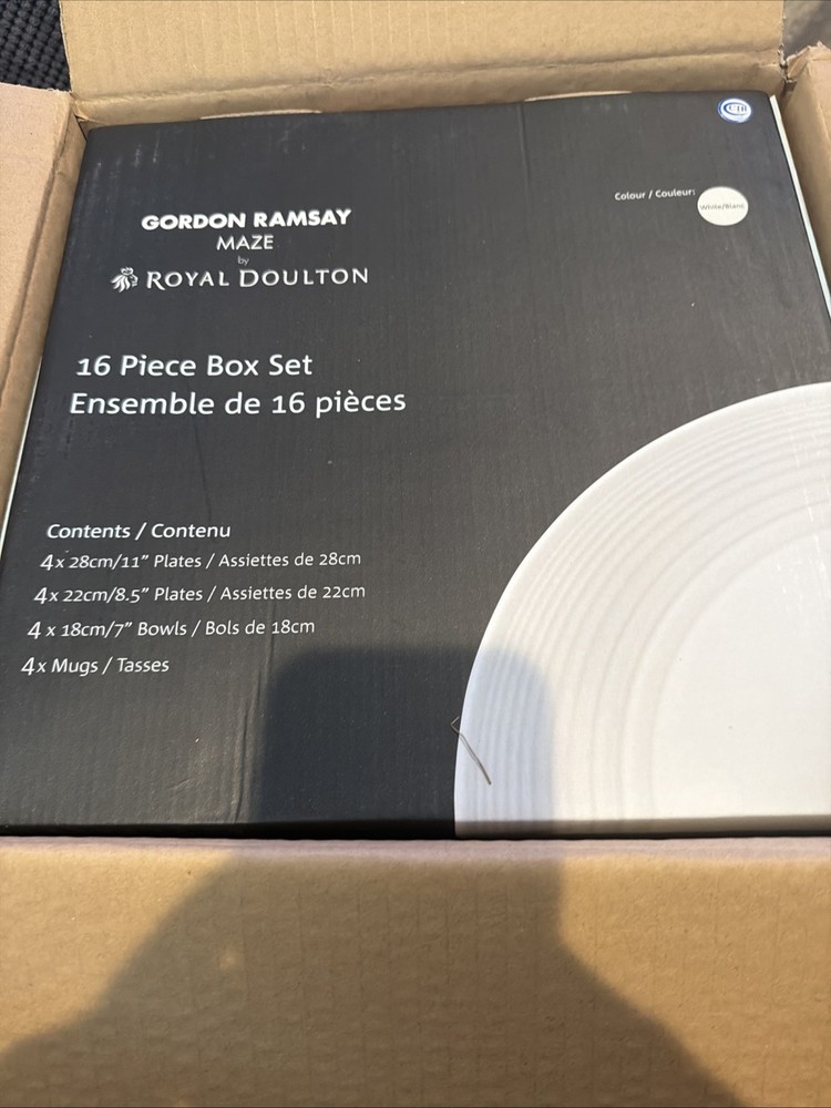 Exclusively for Gordon Ramsay Maze White 16-Piece Dinnerware Set