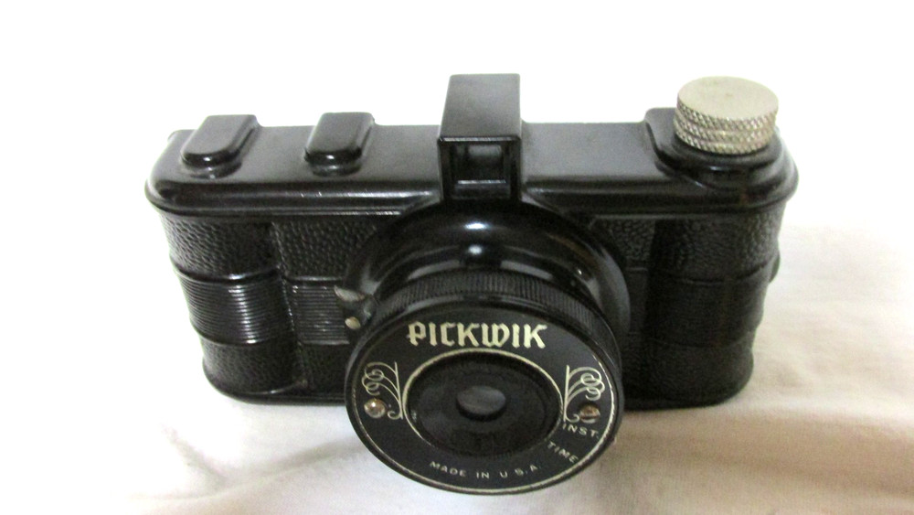 VINTAGE EARLY 1950s PICKWIC CANDID CAMERA