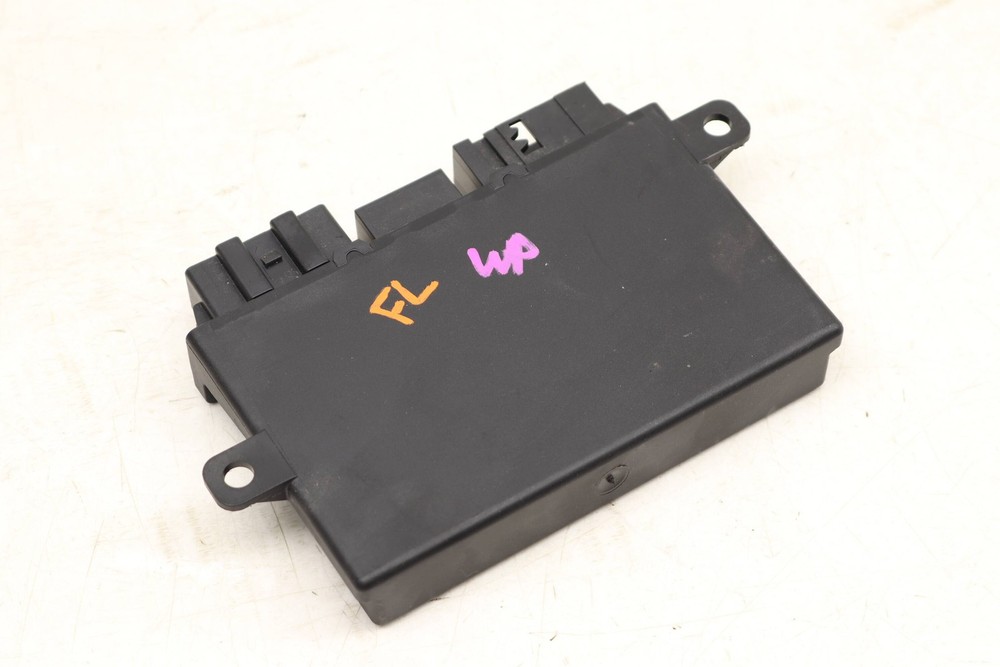 2011-2012 PORSCHE CAYENNE - SEAT Control Module 95861876001