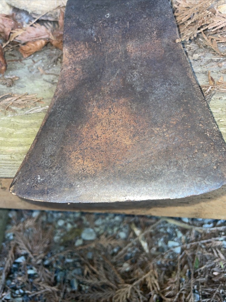 VINTAGE TRUE TEMPER KELLY STANDARD SINGLE BIT AXE HEAD
