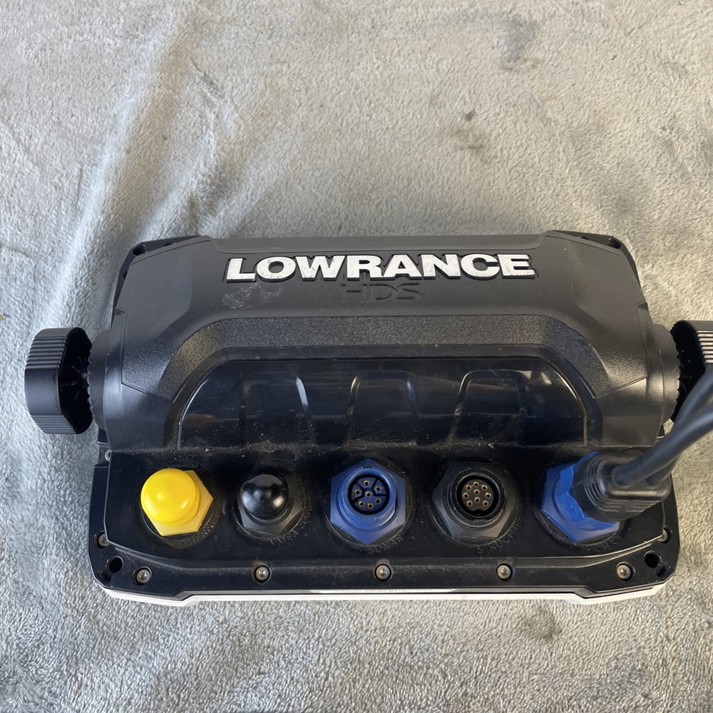LOWRANCE HDS-7T CHARTPLOTTER BOAT SONAR SCREEN DISPLAY