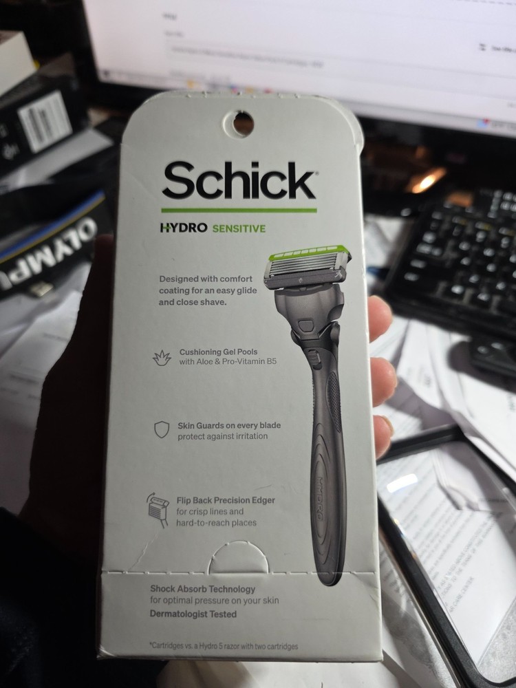 Schick Hydro 5 Mens Sensitive Razor Value Pack 3 Cartridges NEW