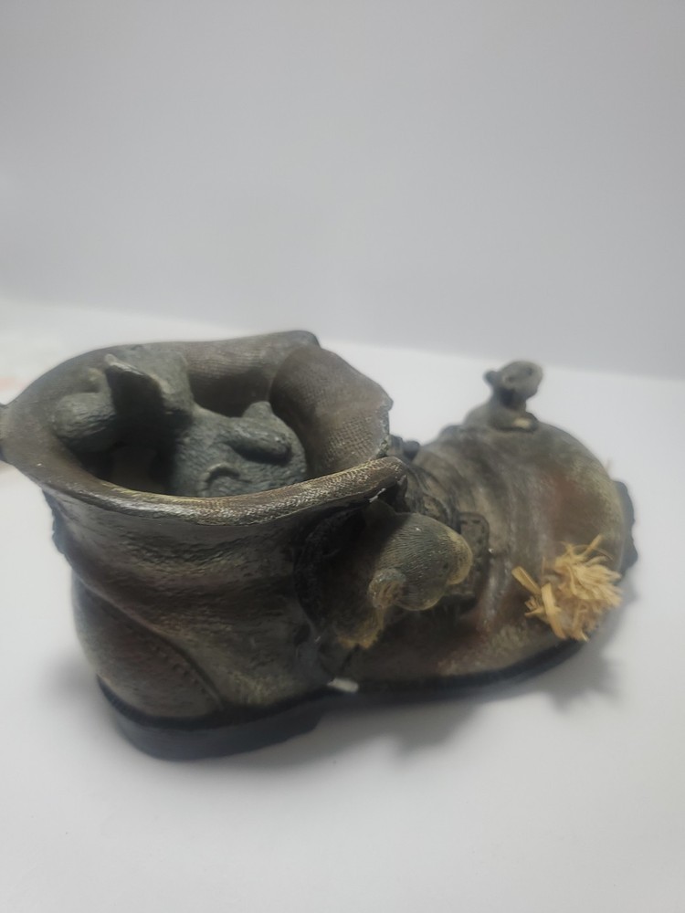DECORATIVE PLANTER WORN LEATHER BOOT Appearance WITH MICE PEEKING OUT