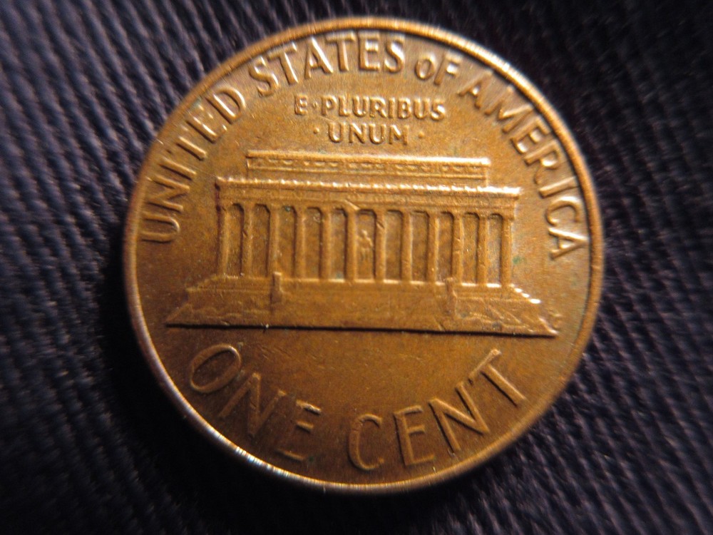 1975 D Lincoln Penny with Reverse Die Crack Error