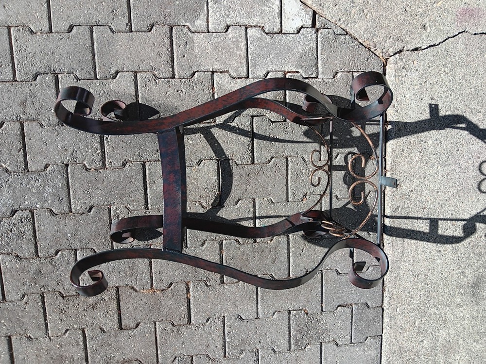 cast iron outdoor table base vintage