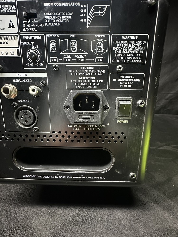 Behringer Truth B1030a Active 2-Way Reference Studio Monitor x 2