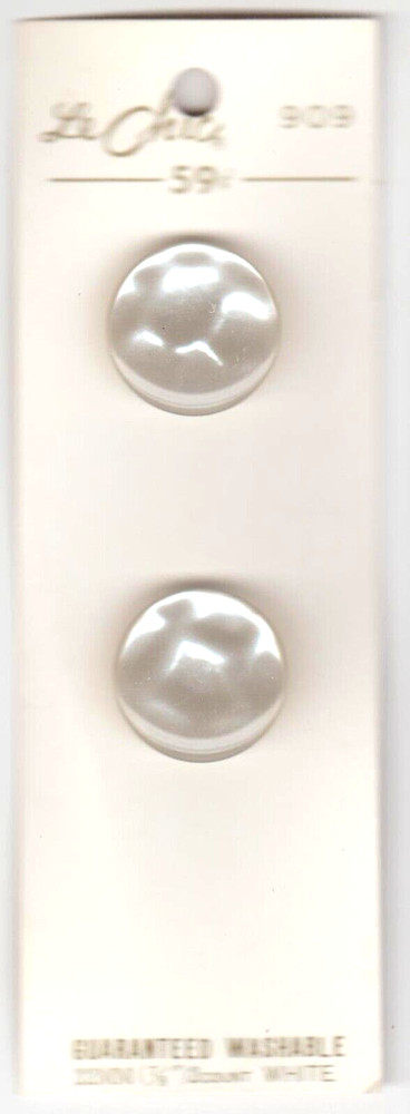Le Chic Buttons #909 White Size 22mm (7/8")