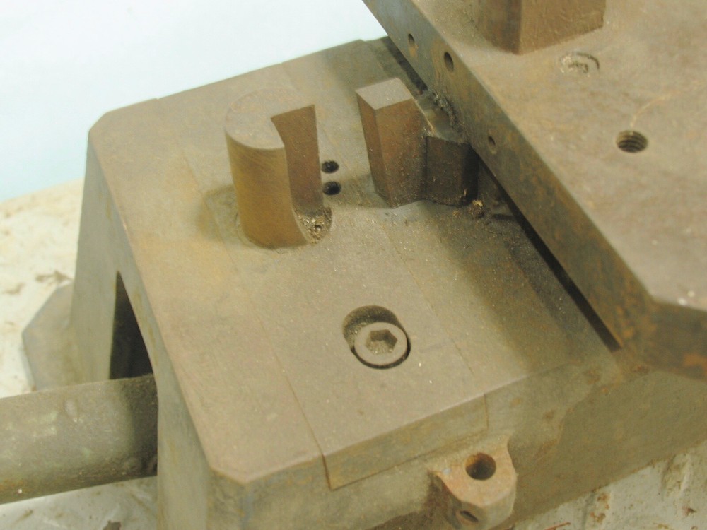 Multiform Bender J.A RICHARDS #5HDSB-1530