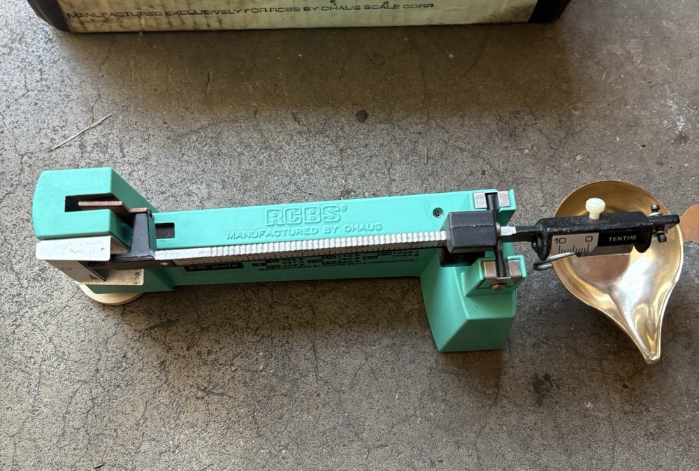 RCBS 5-10 Powder Reloading Balance Beam Scale