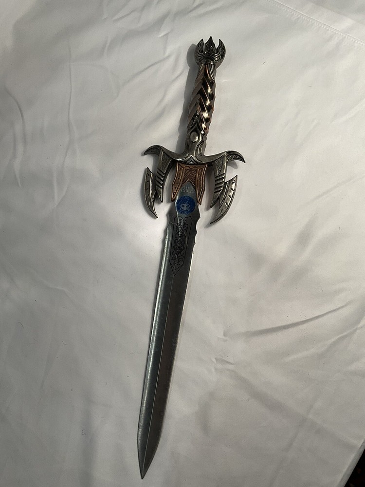 Medieval Claw Dagger