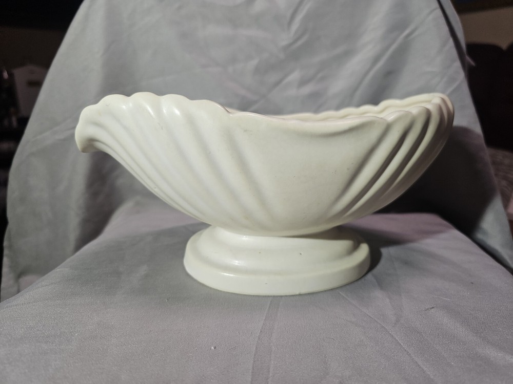 10' White Vintage Shell Planter Japan,