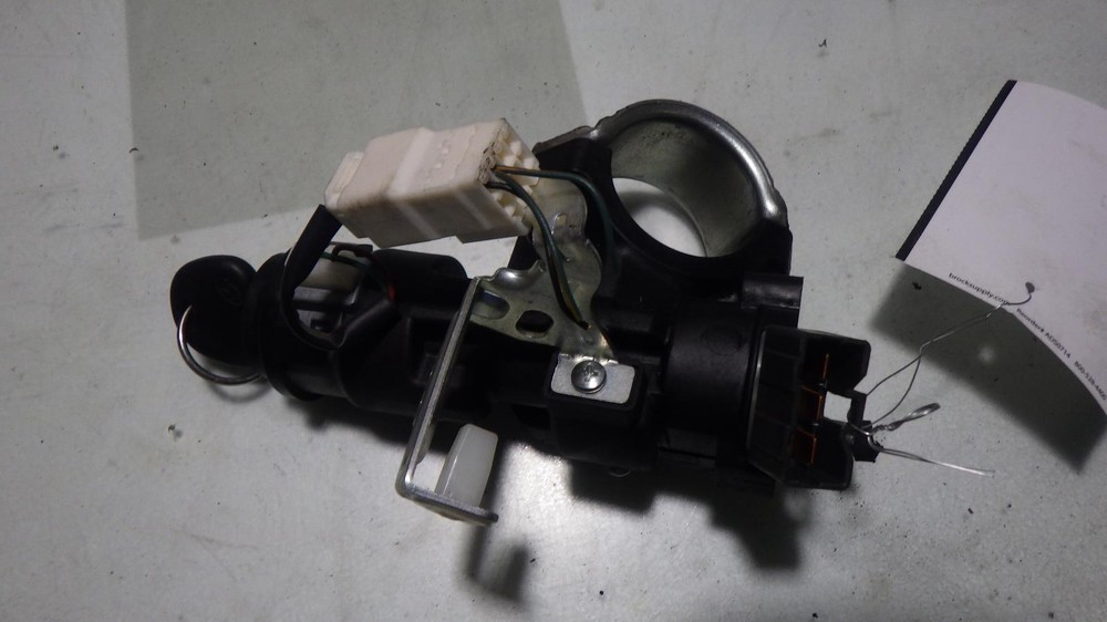 13 HYUNDAI ACCENT Ignition W/Key