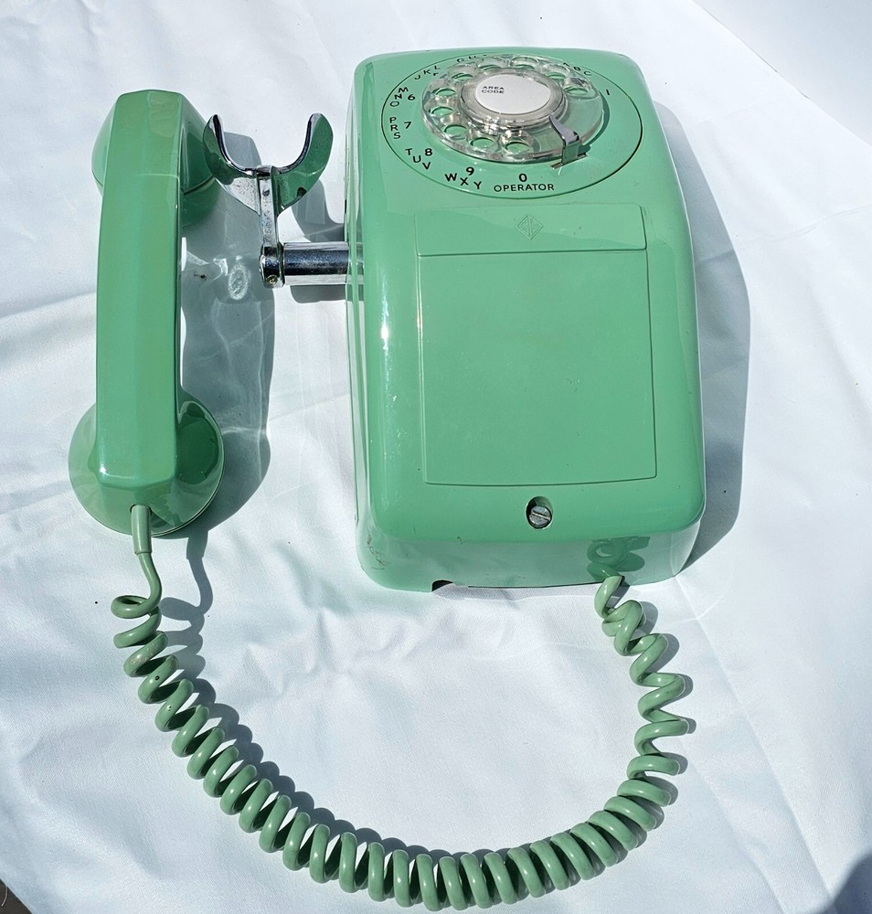 AE 90 telephone 1950's