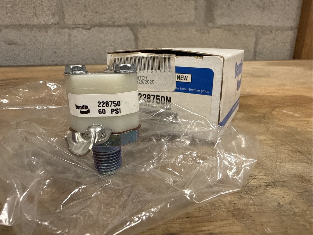 Bendix 228750N Pressure Indicator LP3 New In Box