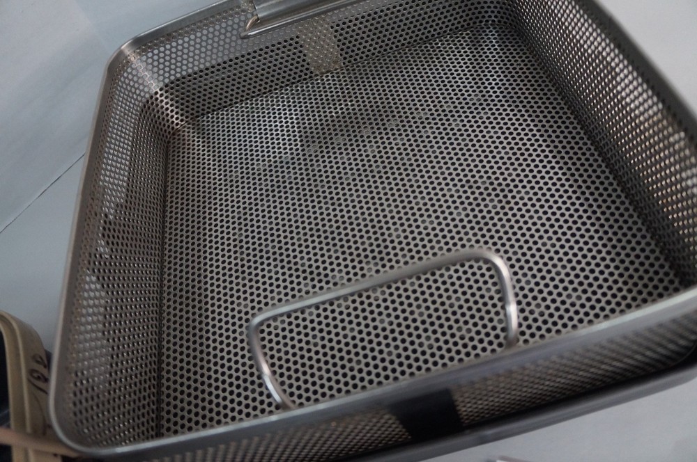 V Mueller Sterilization Container Surgical + Tray