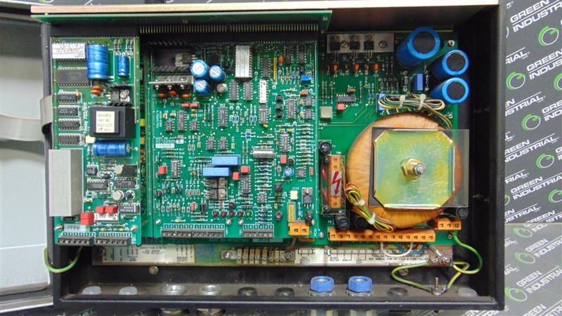 USED Servomex 700B13102103000 Series 700 Analyzer Control Unit