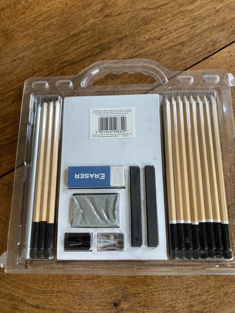 Artist Sketching & Drawing Set 18 Pieces