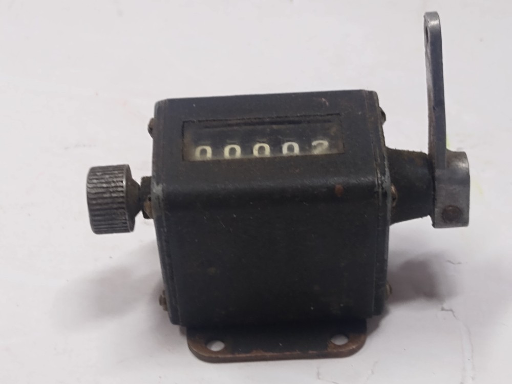 Vintage 5 Digit Mechanical Mini Counter Working as it should.