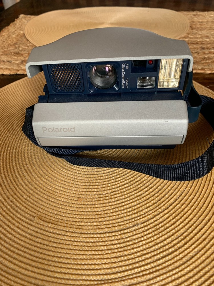 Polaroid Model 1200si camera untested