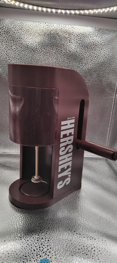 Hershey's Chocolate Drink Maker Hot/Cold Drinks Includes Cups FB39508 NEW