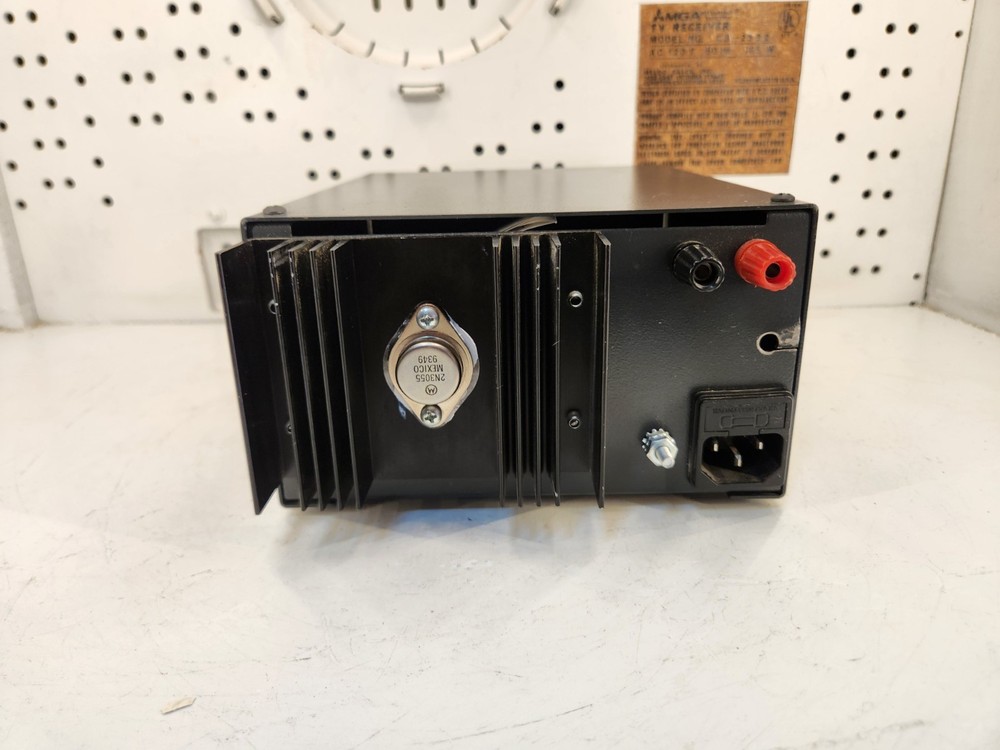 ASTRON Model RS-4A Power Supply 13.8 VDC / 4A ~ Untested