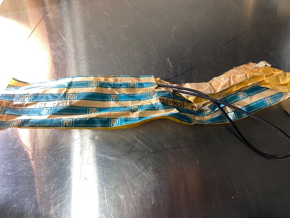 NOS Original Genuine GM 1610055  Lead Cable